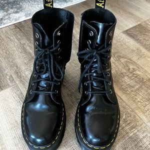 Dr. Martens Jaden smooth leather